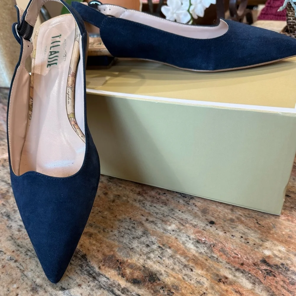 Alviero Martini Navy Pointed Toe Slingback Flats